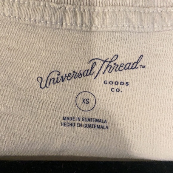 Vneck tshirt universal thread - Picture 3 of 3